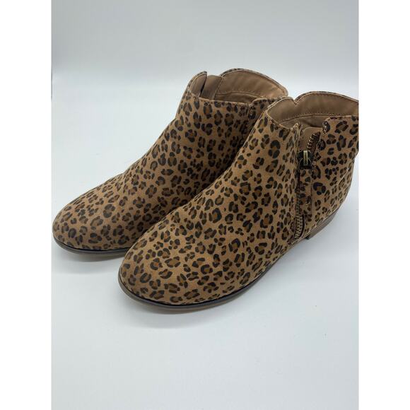 Girl’s Sz 3 leopard boots - Picture 2 of 9